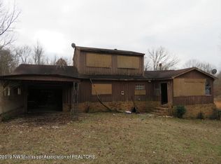 13 County Road 528, Como, MS 38619