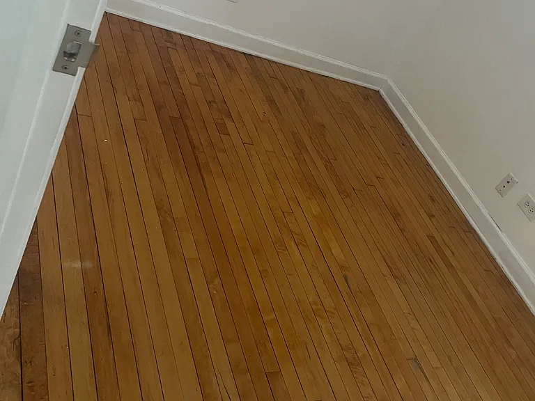 2434 W Pershing Rd #1 — Photo 1