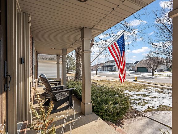 5th image of 145 Stone Ridge Dr