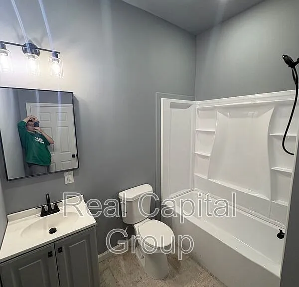 44 Alexander St #1 — Photo 7