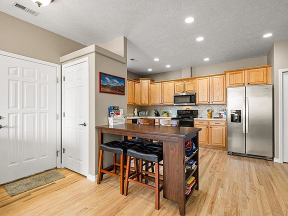 5th image of 550 Garden Cress Ct