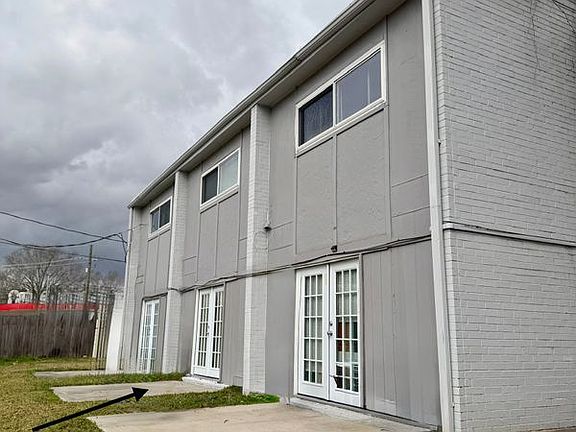 2nd image of 3350 Louisiana #1-2