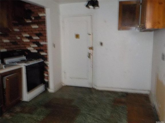4th image of 9255-SHORE Road 1c