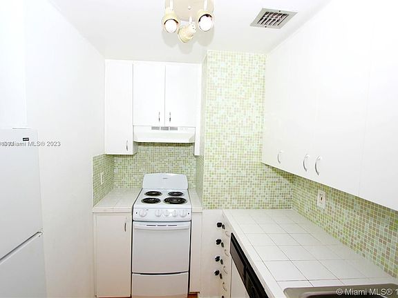 5th image of 1242 Drexel Ave APT 104