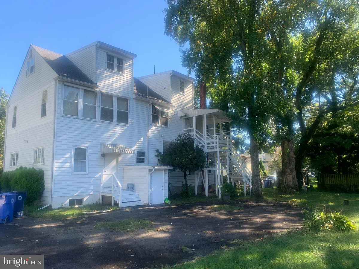Building Photo - 915 Stone Rd #A