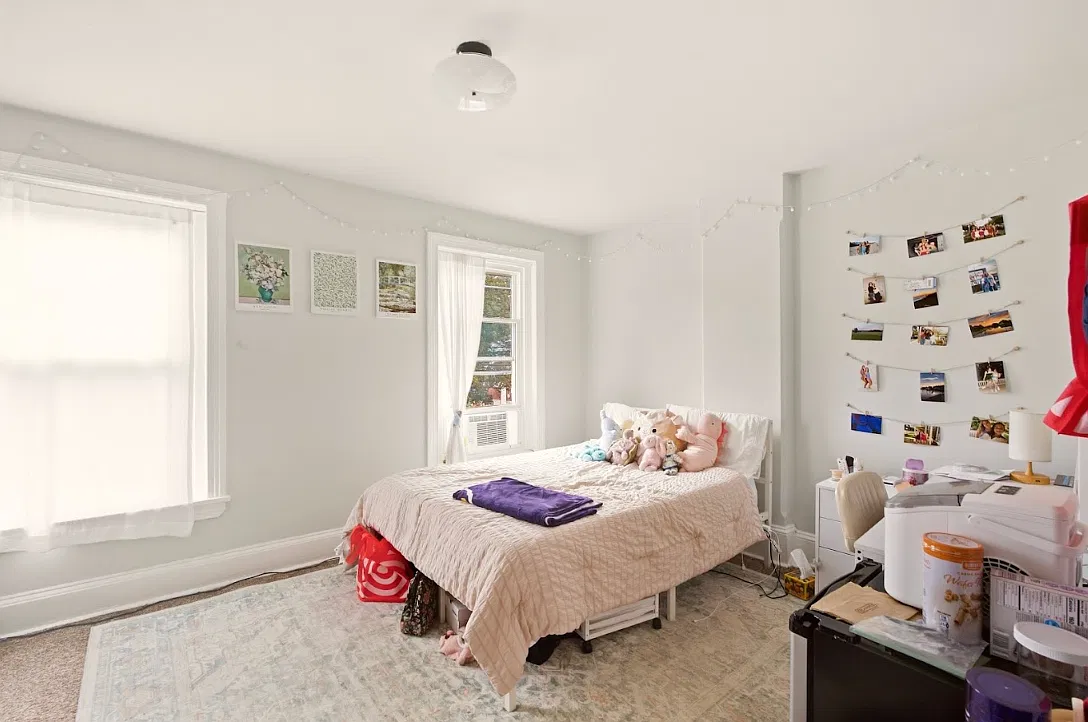 3 bed, 1955 sqft, $3,800 — Photo 3