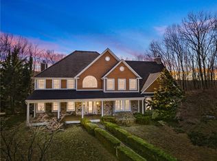 88 Juniper Ter, Tuxedo Park, NY 10987