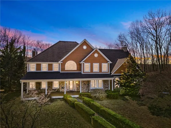 88 Juniper Terrace, Tuxedo Park, NY 10987