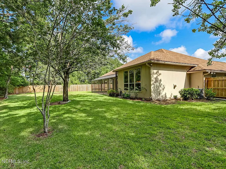 12197 Ripken Cir N — Photo 47
