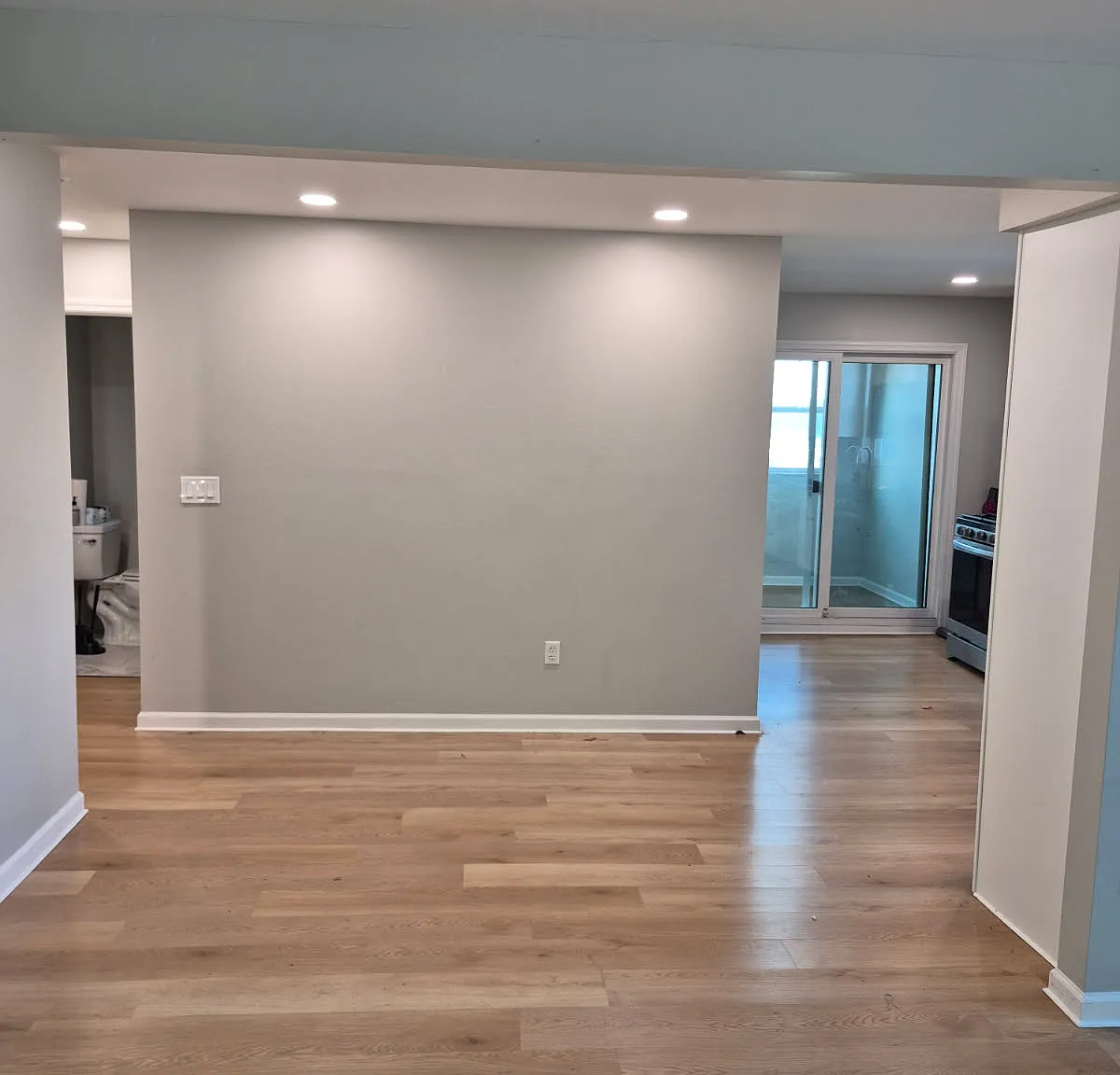 2 bed, 2.5 bath, 1350 sqft, $1,980 — Photo 4
