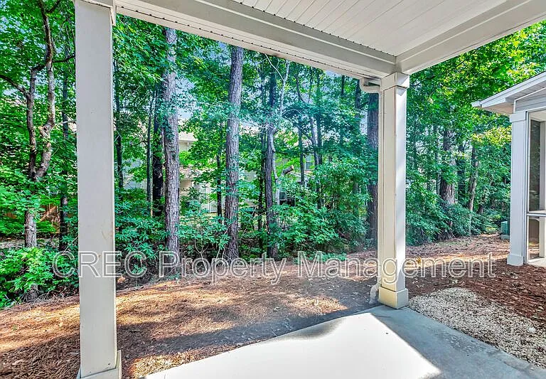 140 Buchanan Cir — Photo 33