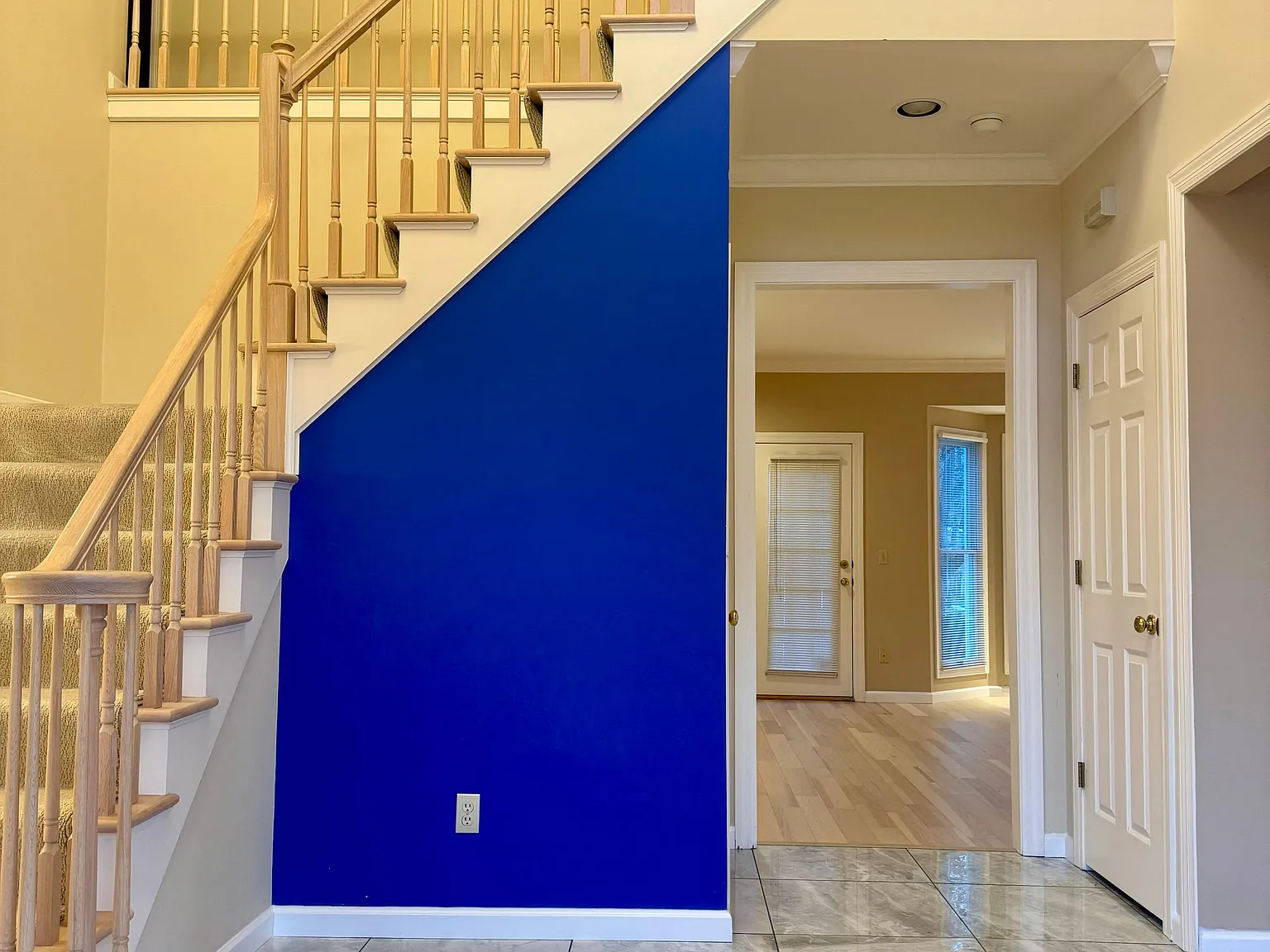 3 bed, 3408 sqft, $5,100 — Photo 3