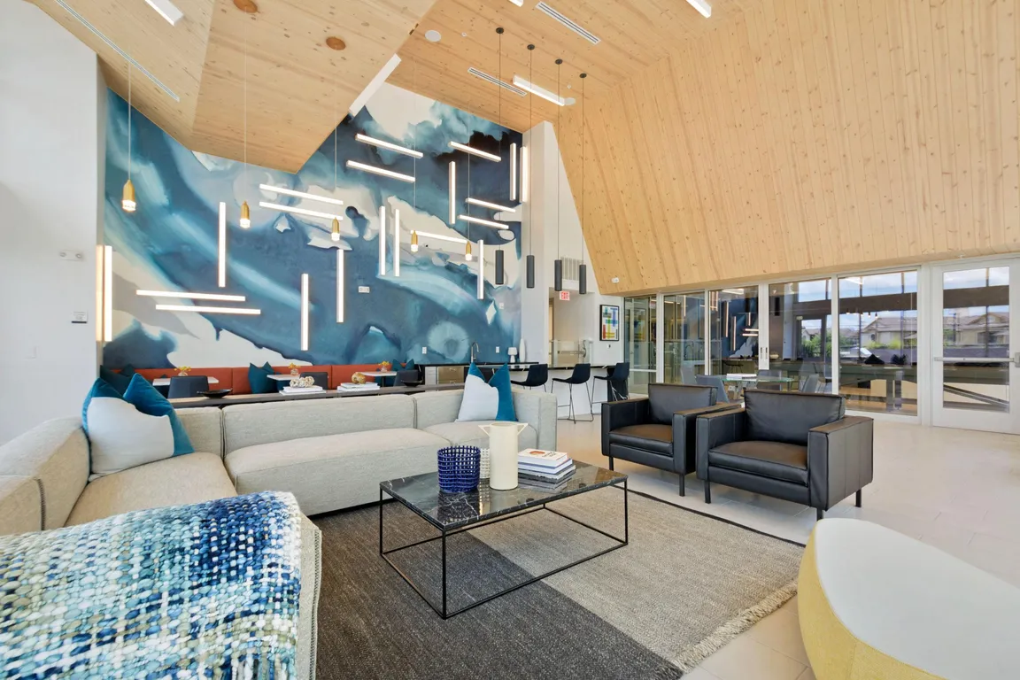 Resident Lounge with Wi-Fi