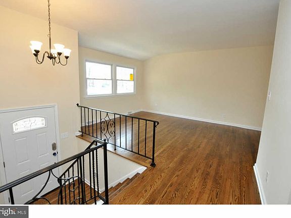 2nd image of 407 California Trl