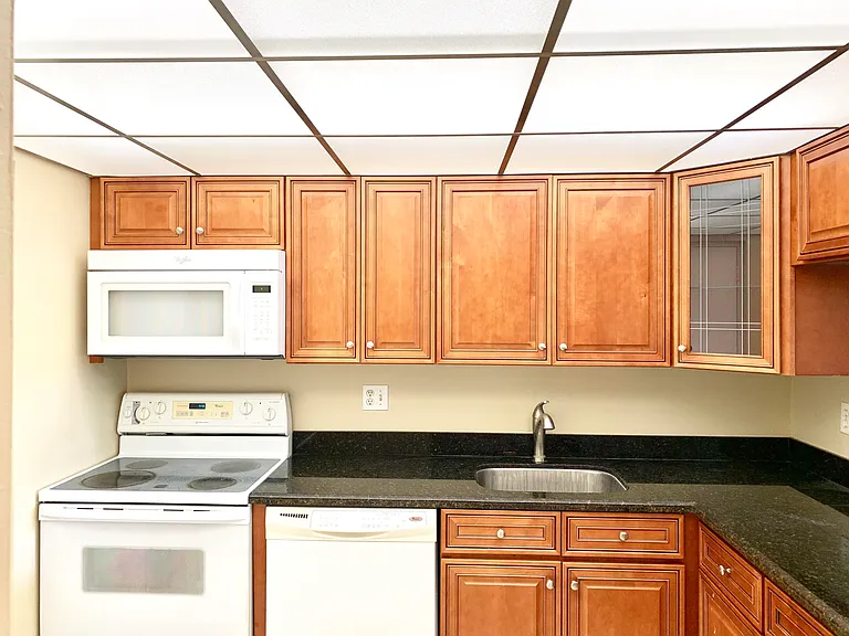 2312 S Cypress Bend Dr #209 — Photo 6