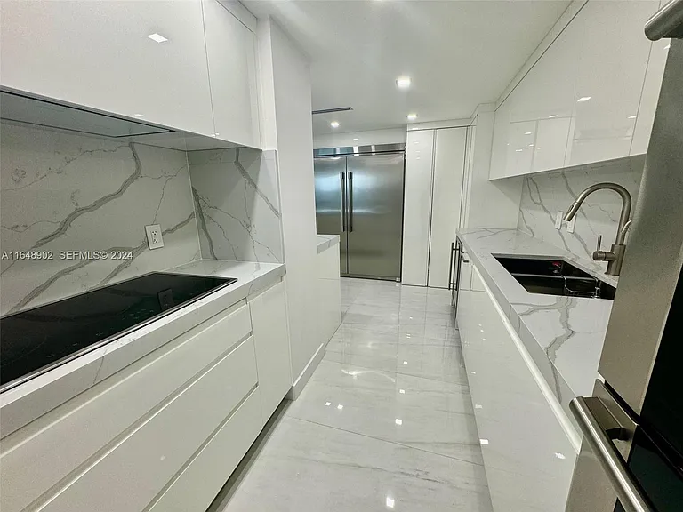 9801 Collins Ave #5U — Photo 12