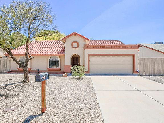 3rd image of 3243 W Helena Dr
