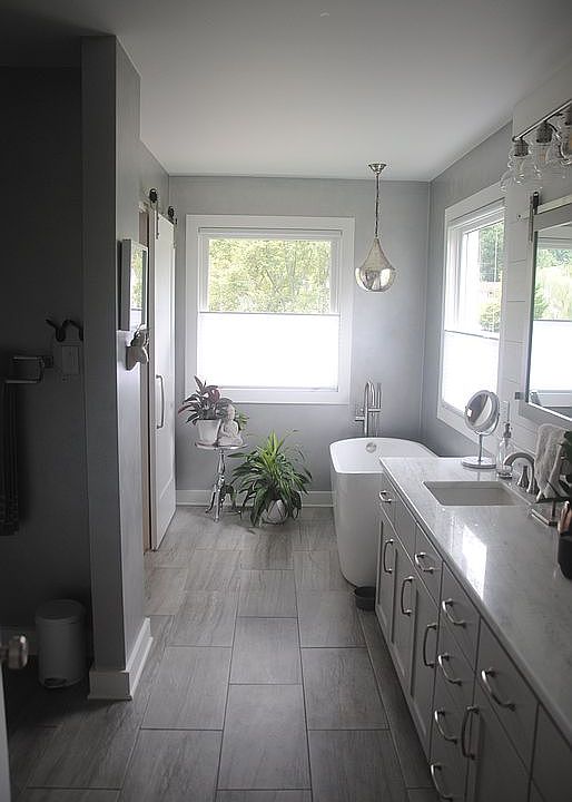 2nd image of 283 Azalea Rd