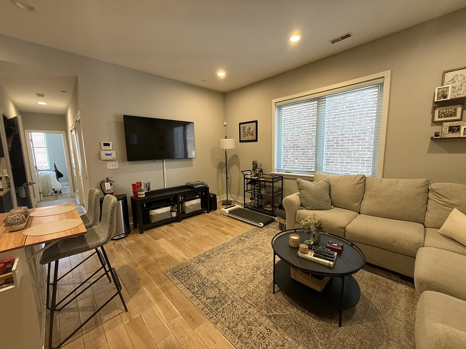 2 bed, 1.5 bath, 850 sqft, $2,395 — Photo 4
