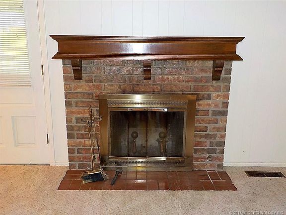 5th image of 605 Bay Oaks Pl