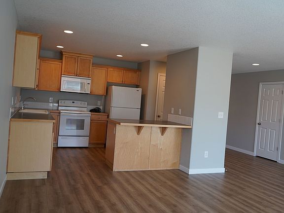 5th image of 10511 NE 63rd St