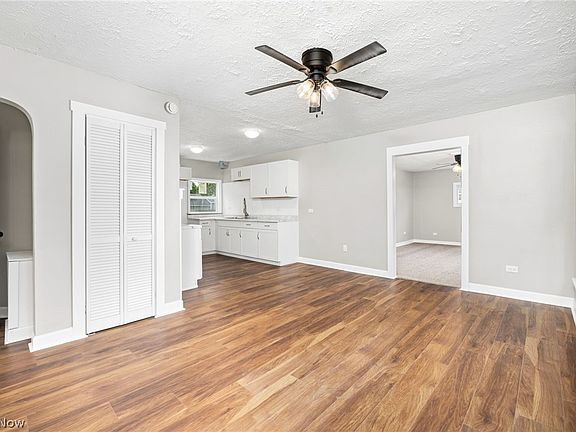 3rd image of 2981 Cormany Rd