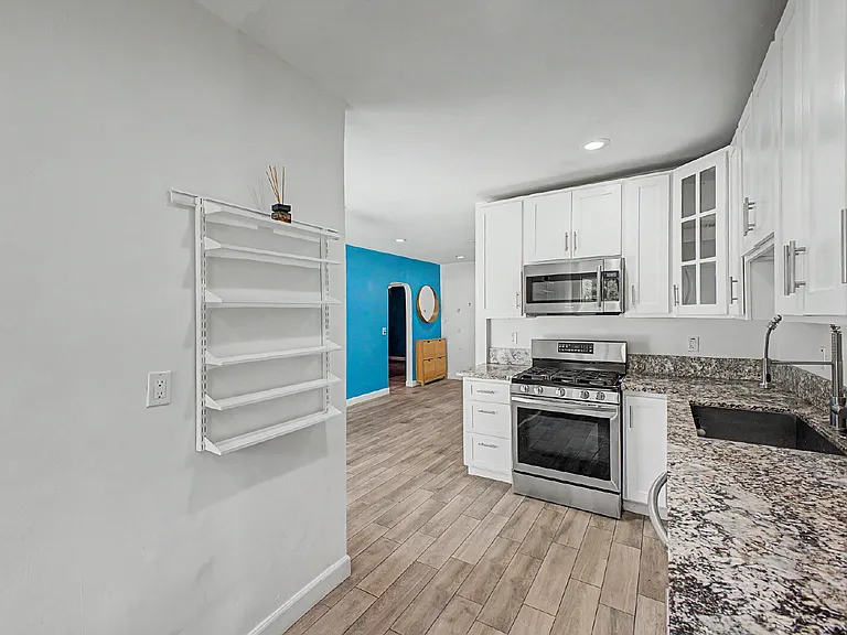 3026 N 27th St — Photo 12