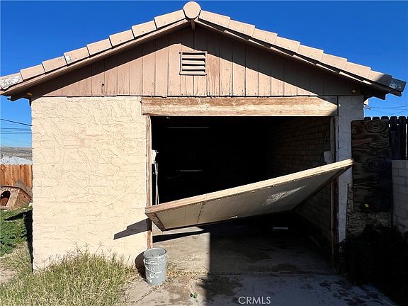 2nd image of 1151 Flora St