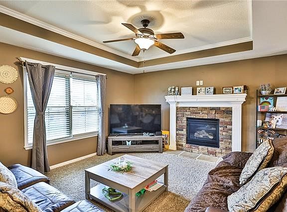 2nd image of 1407 NE Amanda Jean Way