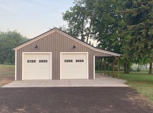 2343 E Katrina Blvd, Kent City, MI 49330