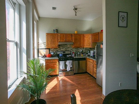 4th image of 846 N Lincoln Ave APT 2