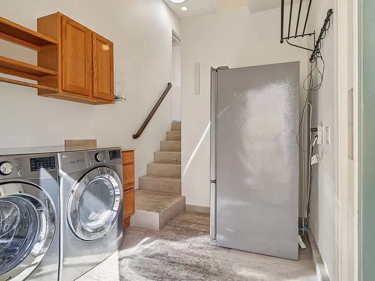 1177 Avenida Amantea — Photo 17