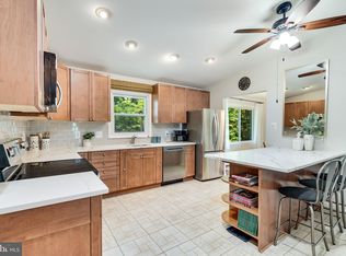 9607 Little Cobbler Ct, Burke, VA 22015