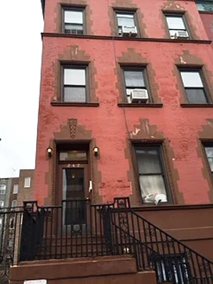 Rented by Perry Associates NYC Inc | media 7