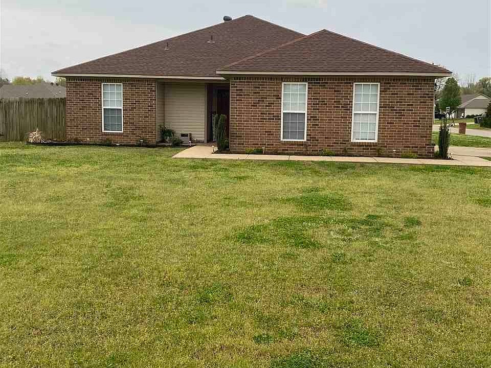 2nd image of 508 Ellis Ln