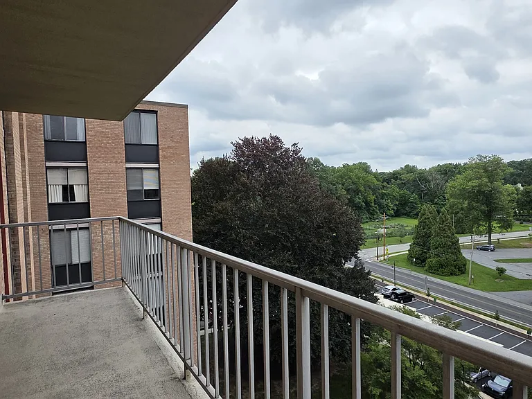750 Harvard Ave #1117 — Photo 11