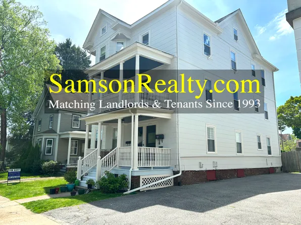 209 4th St #2, Providence, RI 02906