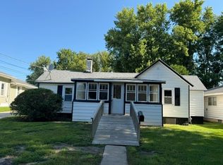 204 3rd St, Mendota, IL 61342