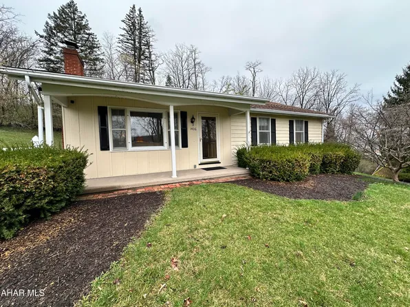 1406 Newry Ln, Duncansville, PA 16635