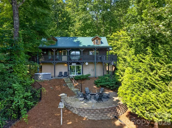 898 Morgan Hill Rd, Black Mtn, NC 28711