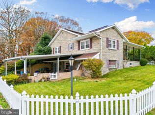 1481 Hilltop Rd, Leesport, PA 19533