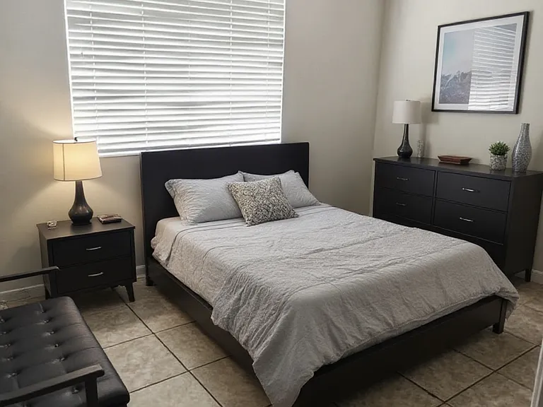 13715 El Rio Ln — Photo 9