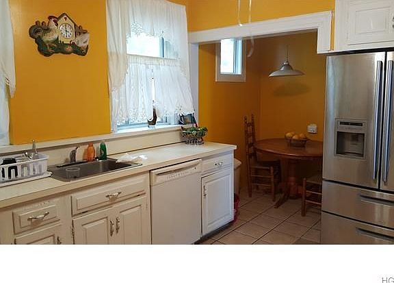 2nd image of 58 Dekalb Ave #1