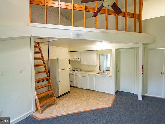 4th image of 1622 South St #3