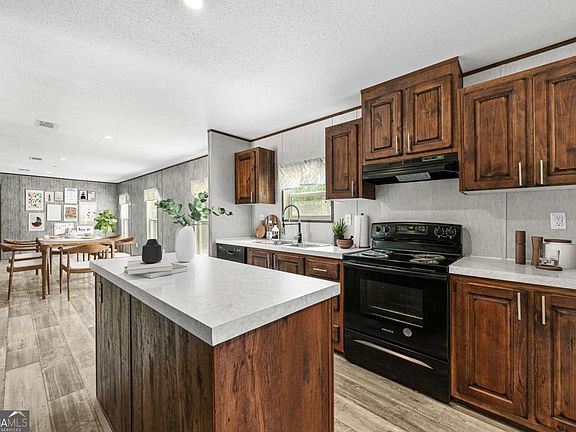 5th image of 1617 Sweet City Rd