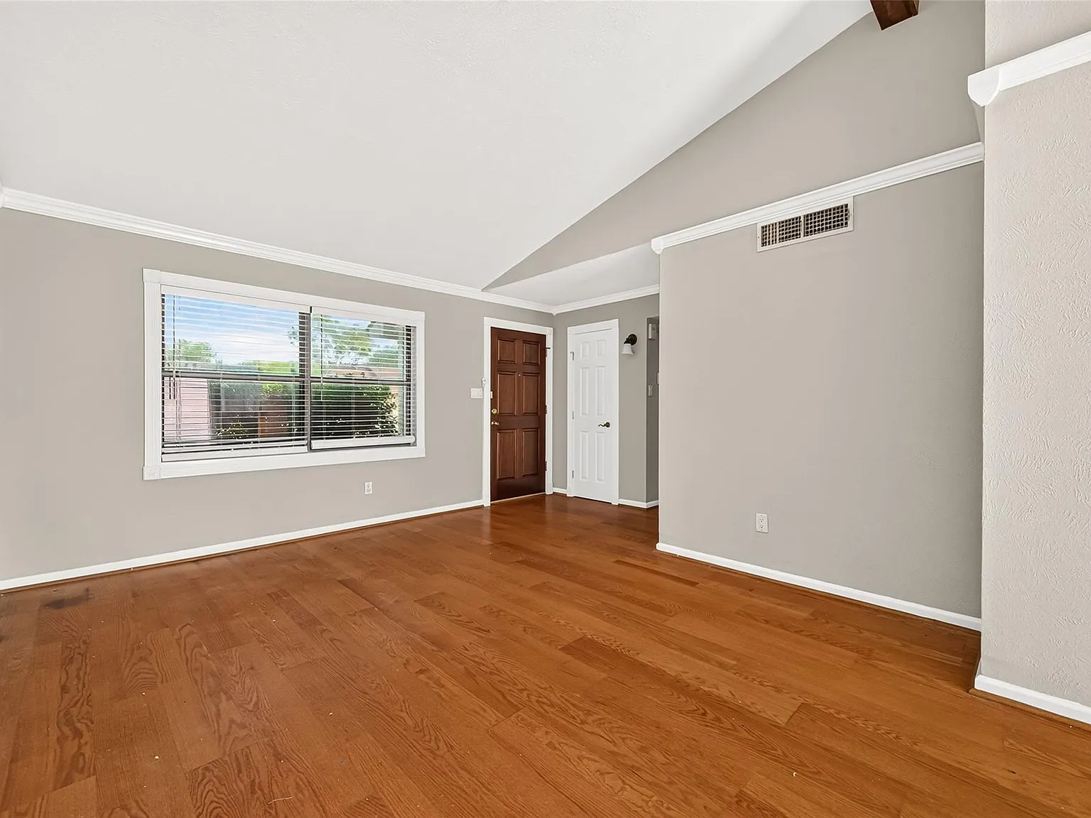 come home to Langham Creek — Photo 4