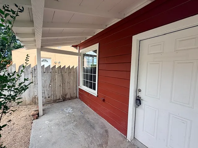Studio, 248 sqft, $1,200 — Photo 4
