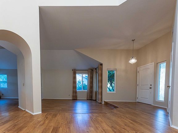 4th image of 3641 Birdsong Ave
