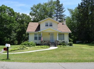 32 Woodland Rd, Binghamton, NY 13901