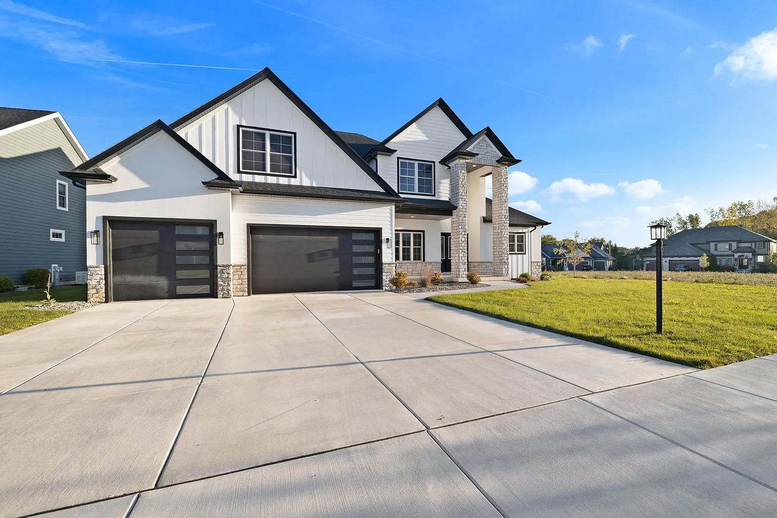 13014 Waterleaf Dr photo 1